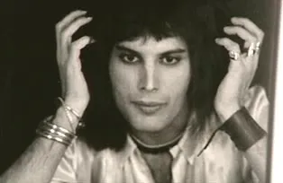 Freddie Mercury Makeup