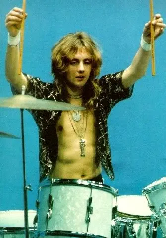 Roger Taylor on stage