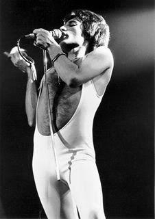 Freddie Mercury Performance